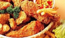 美团爆料炸鸡视频,炸鸡制作过程大公开！