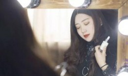 网红吃瓜精神小妹,揭秘网络红人的“瓜田”生活