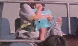 老公爆料演唱会视频播放,演唱会现场精彩瞬间大揭秘！