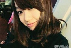 闫妮爆料新闻视频播放,揭秘幕后故事